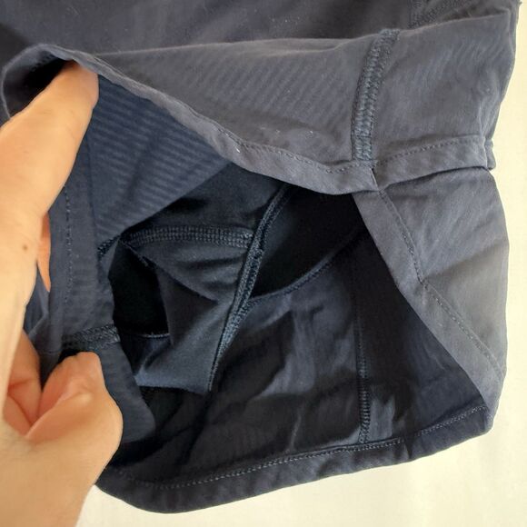 Ivivva Lululemon Shorts Size 7 Blue Pull On Zip Pocket Lined 2" Inseam - Picture 2 of 6